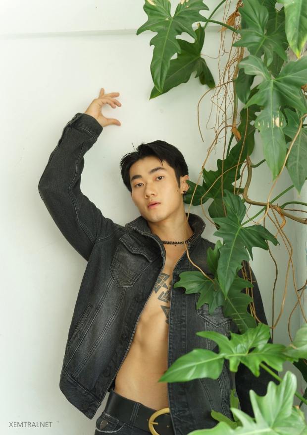 นายแบบหล่อ HONG