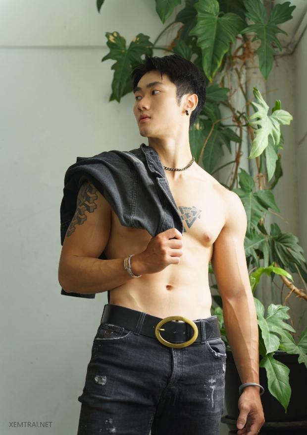นายแบบหล่อ HONG
