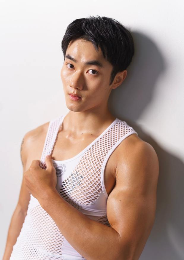 นายแบบหล่อ HONG