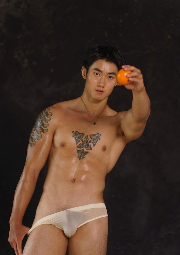 นายแบบหล่อ HONG