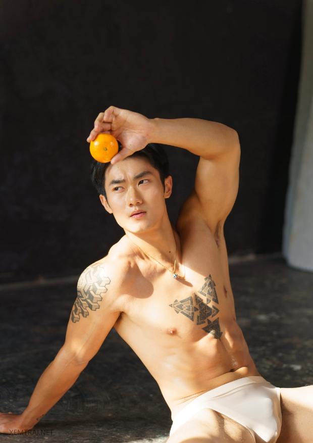 นายแบบหล่อ HONG