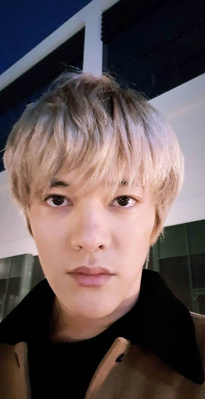 รูปหล่อหลายมุม "Ace Ashmakyn Ninetyone/เอซ ไนน์ตี้วัน" เอซอัชมาคึน-ศิลปินแนวเคป๊อป "Ace Ninety One is the Kz superstar"