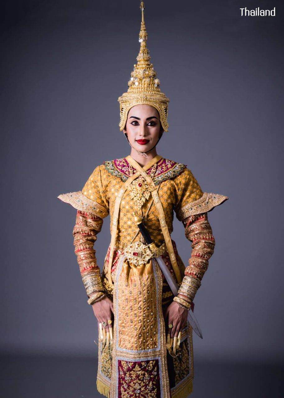 Thai Royal Dance "Phichit Lekha Umsom" | THAILAND 🇹🇭