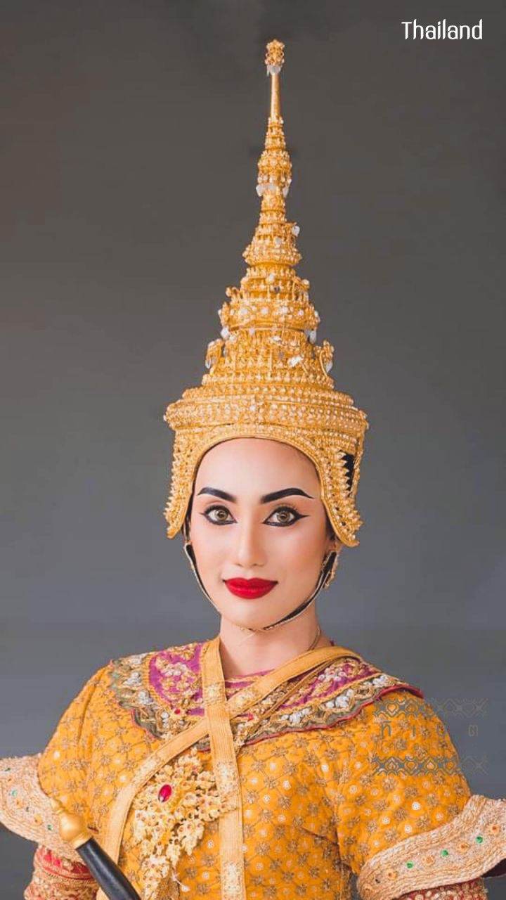 Thai Royal Dance "Phichit Lekha Umsom" | THAILAND 🇹🇭