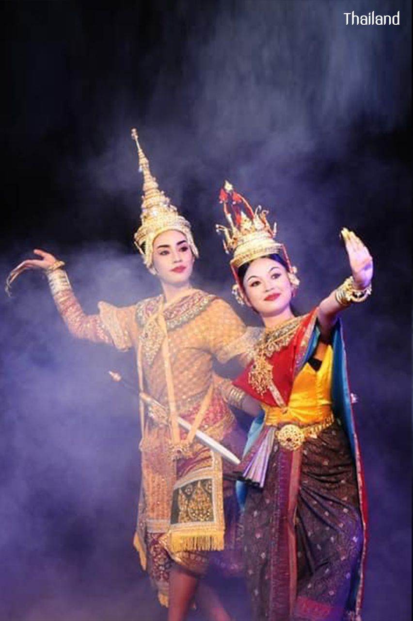 Thai Royal Dance "Phichit Lekha Umsom" | THAILAND 🇹🇭