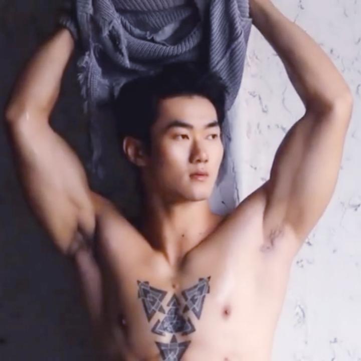 -แซ่บซี๊ส