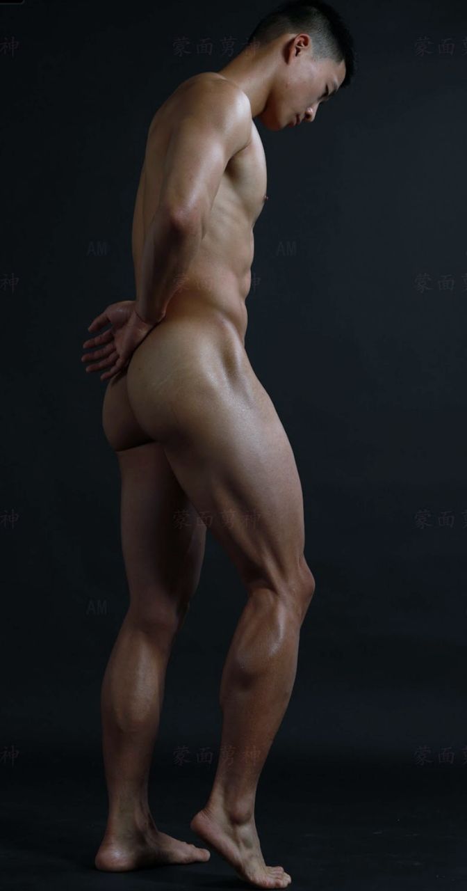 แสบคูณสามบวกเจ็ดยกกำลังสิบ