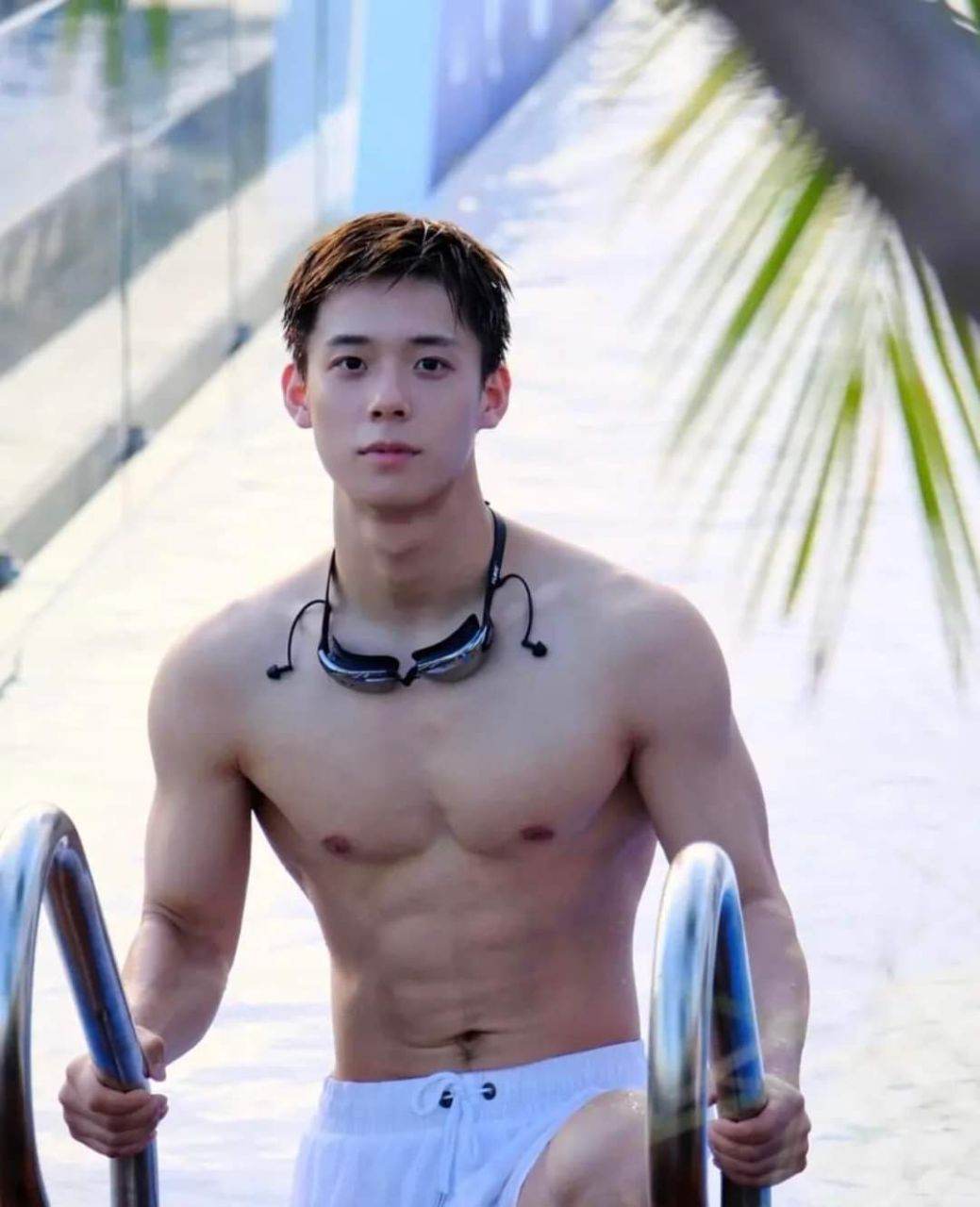 อยากเป็นฉลามที่ชอบงับ...คุณ28