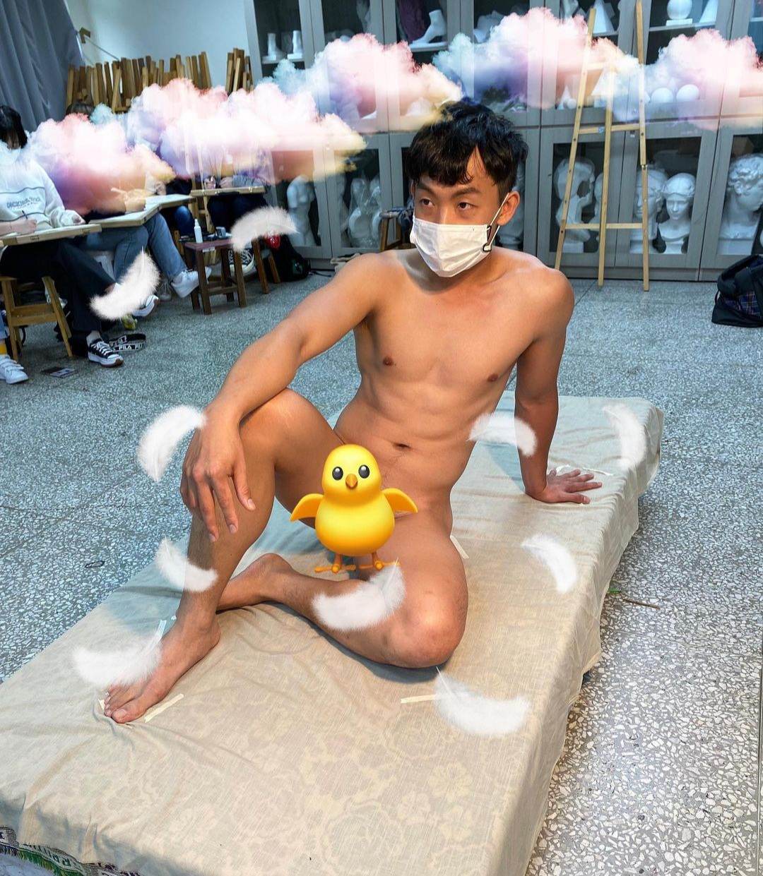 ดีต่อใจ#2474ห้องเรียนวาดภาพนู้ด