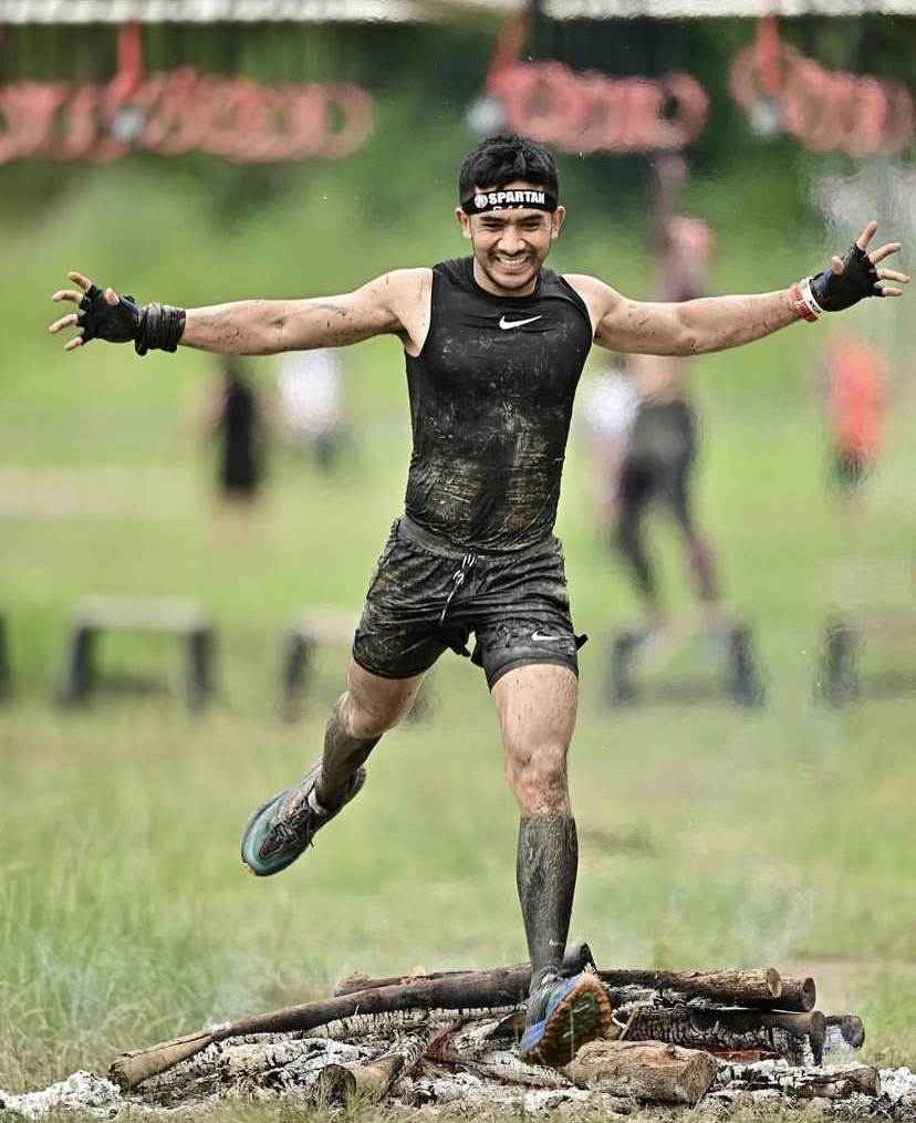 หนุ่มๆ ตะลุยโคลน Spartan Thailand