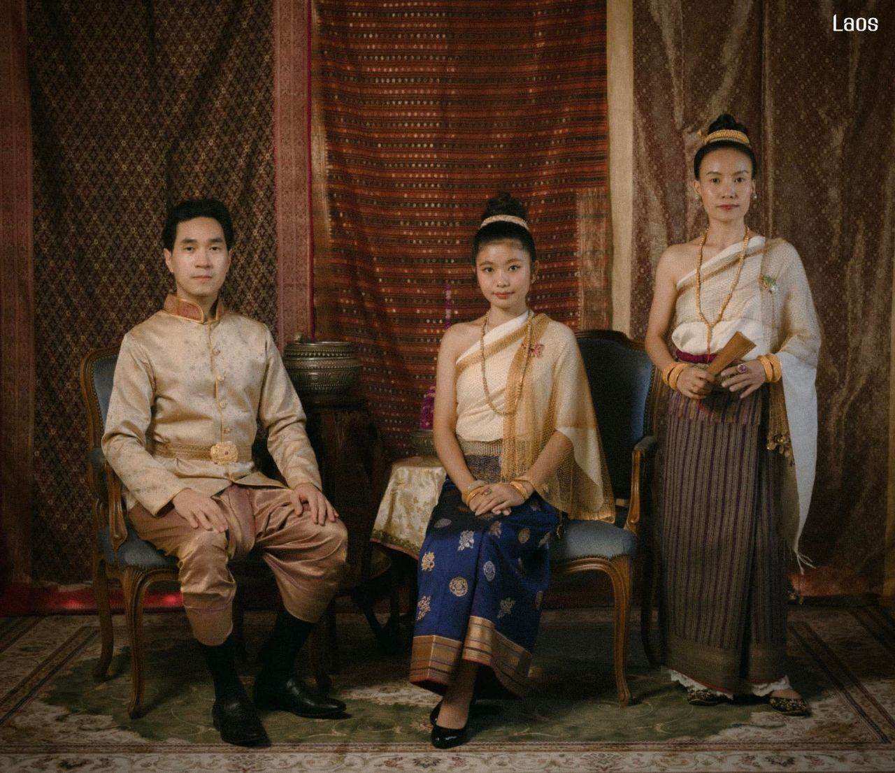 "ລາວ" Lao traditional dress | LAOS 🇱🇦