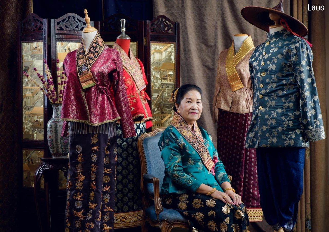 "ລາວ" Lao traditional dress | LAOS 🇱🇦
