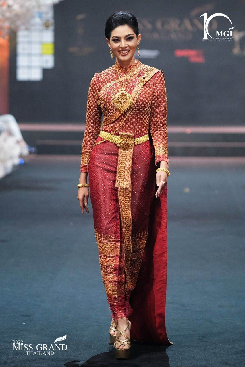 Thai Siwalai Dress, Thai National Costume | THAILAND 🇹🇭