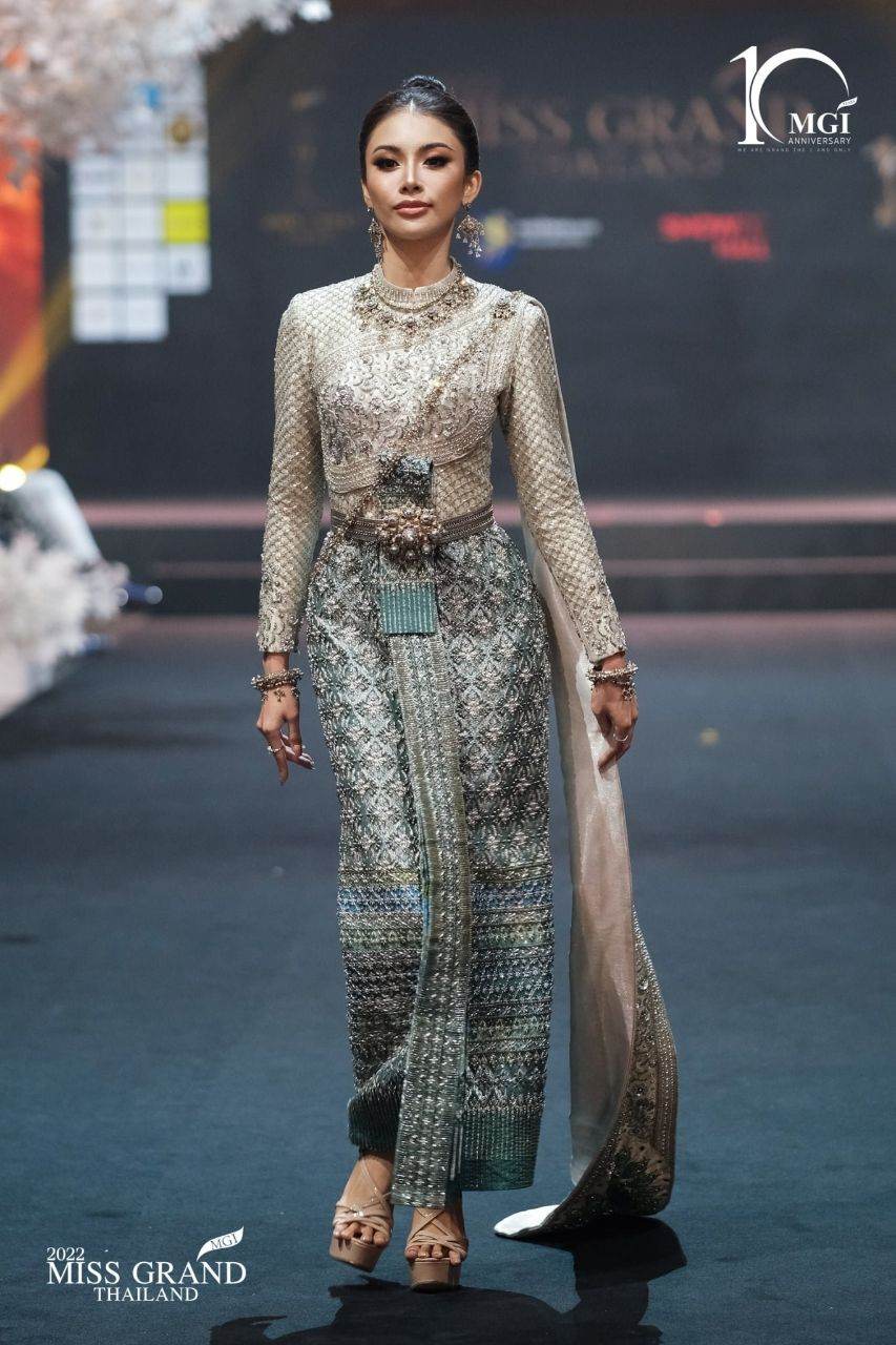 Thai Siwalai Dress, Thai National Costume | THAILAND 🇹🇭