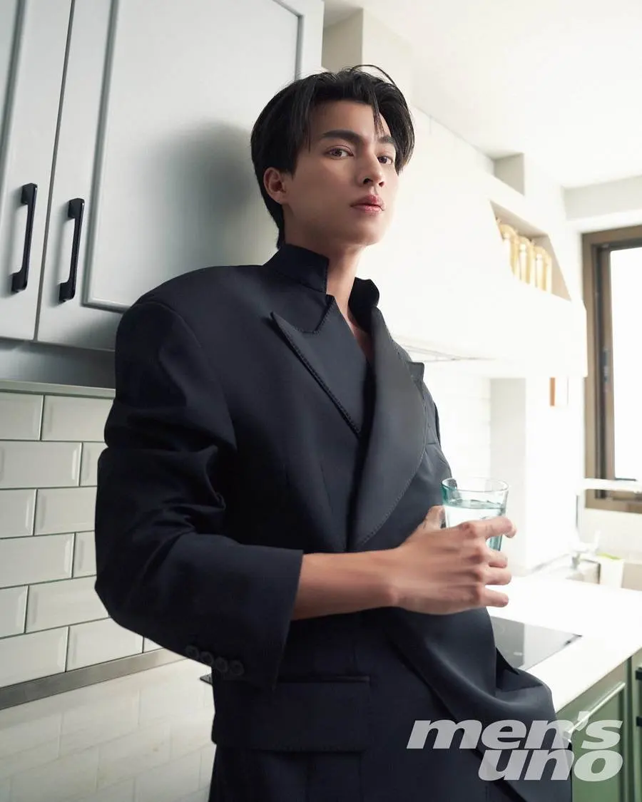 กลัฟ คณาวุฒิ @ Men&rsquo;s Uno HK September 2022