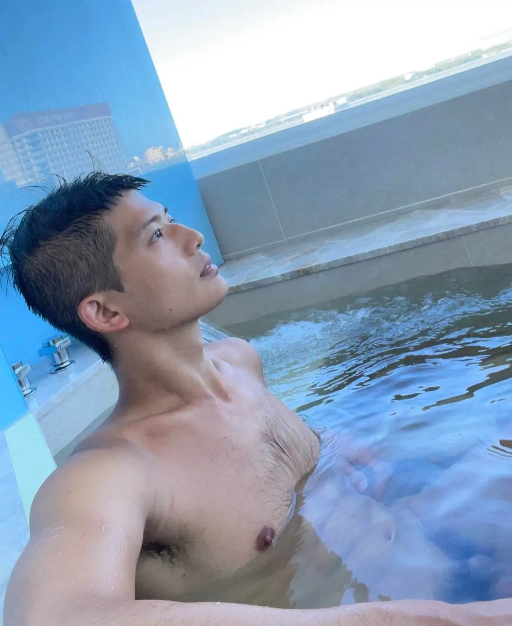 อาบน้ำกัน