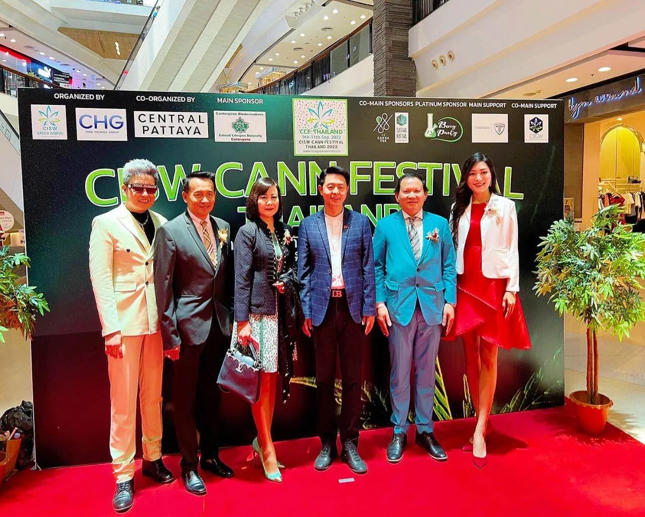 faydolce พิธีกรสายแฟ รับหน้าที่เป็นพิธีกร Miss canabis Thailand 2022