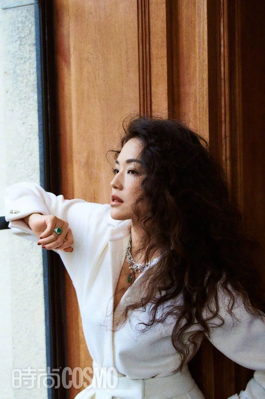 ShuQi @ Cosmopolitan China October 2022