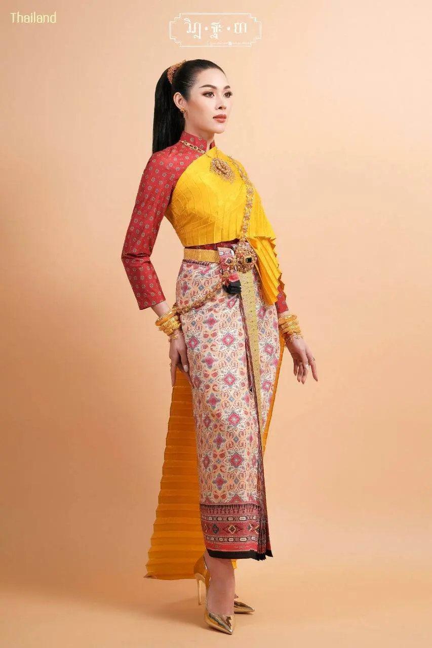 THAI TRADITIONAL DRESS: ชุดไทยโบราณผ้าลายอย่าง | THAILAND 🇹🇭