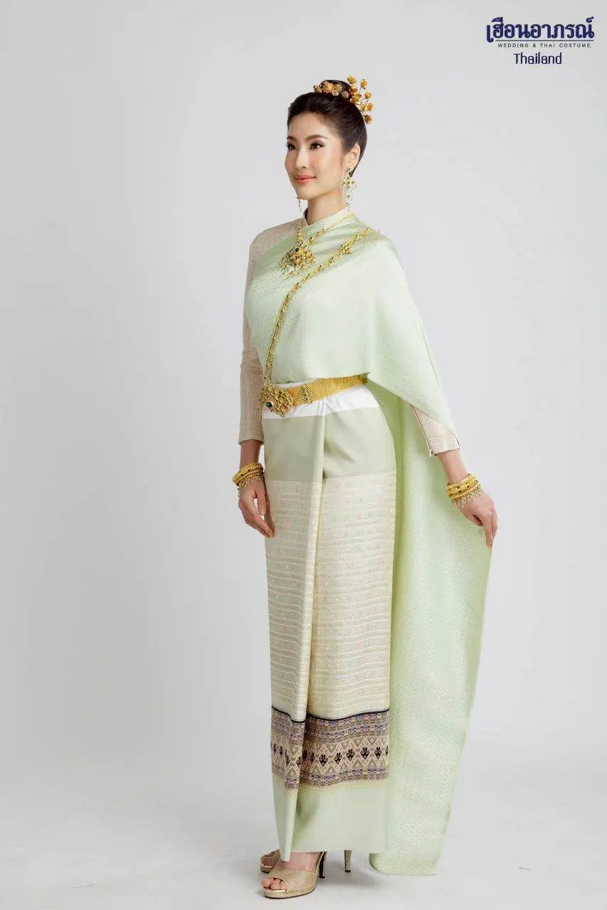 Lanna Traditional Costume: ชุดแต่งงานล้านนา | THAILAND 🇹🇭