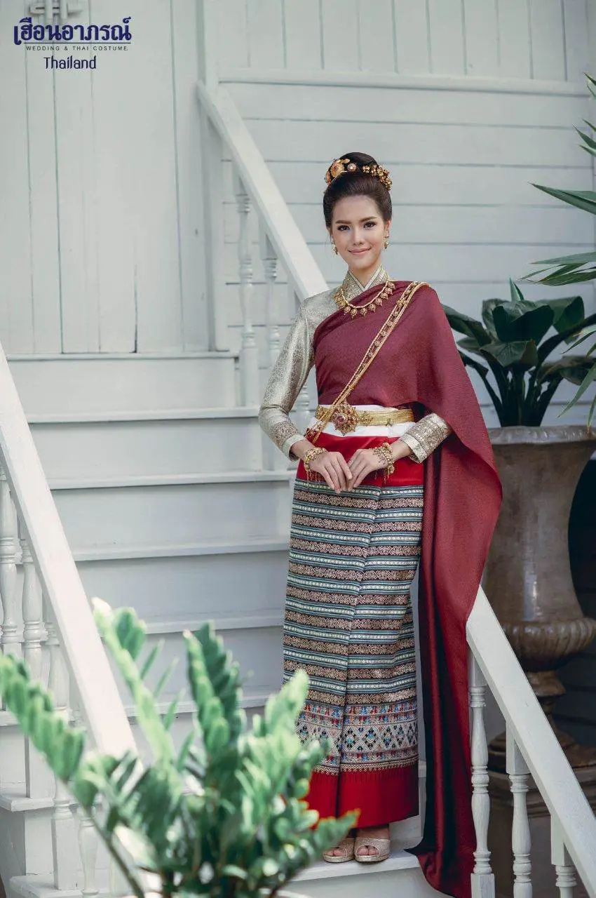 Lanna Traditional Costume: ชุดแต่งงานล้านนา | THAILAND 🇹🇭