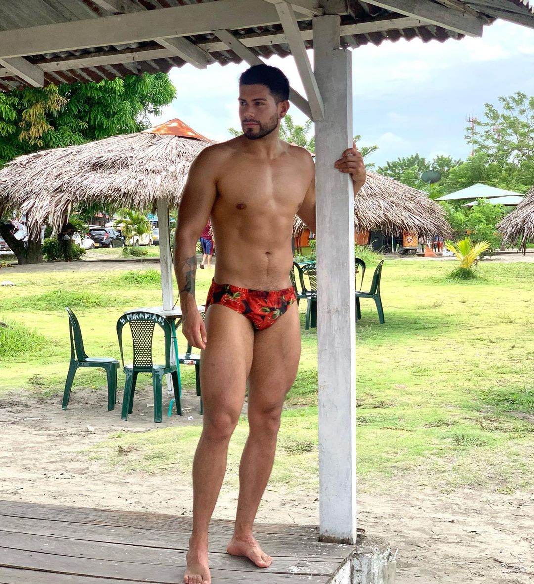 Oscar Guerrero Mister RMB Global Colombia 2022