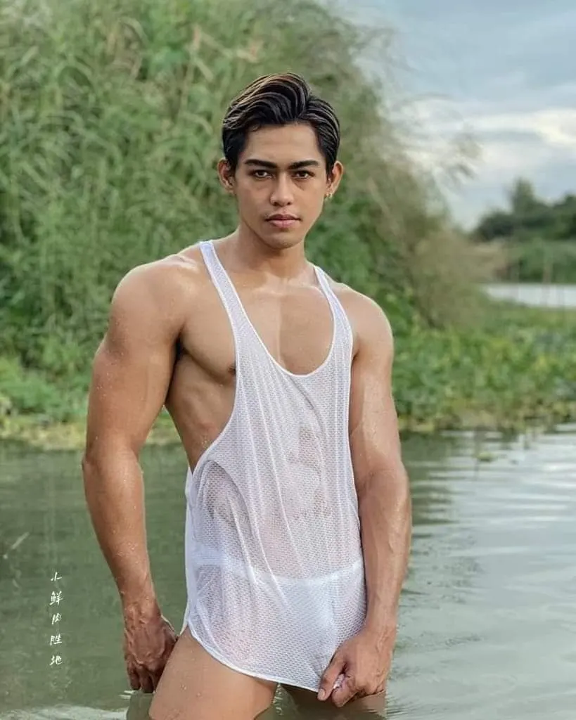 คลั่งเรือนกายชายหนุ่ม14