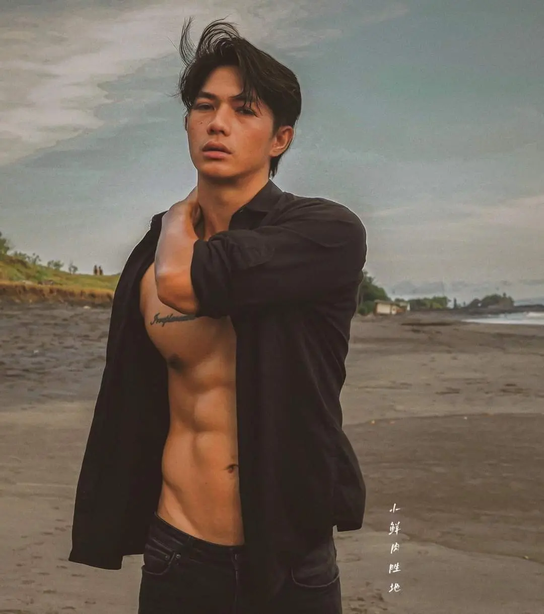 คลั่งเรือนกายชายหนุ่ม14