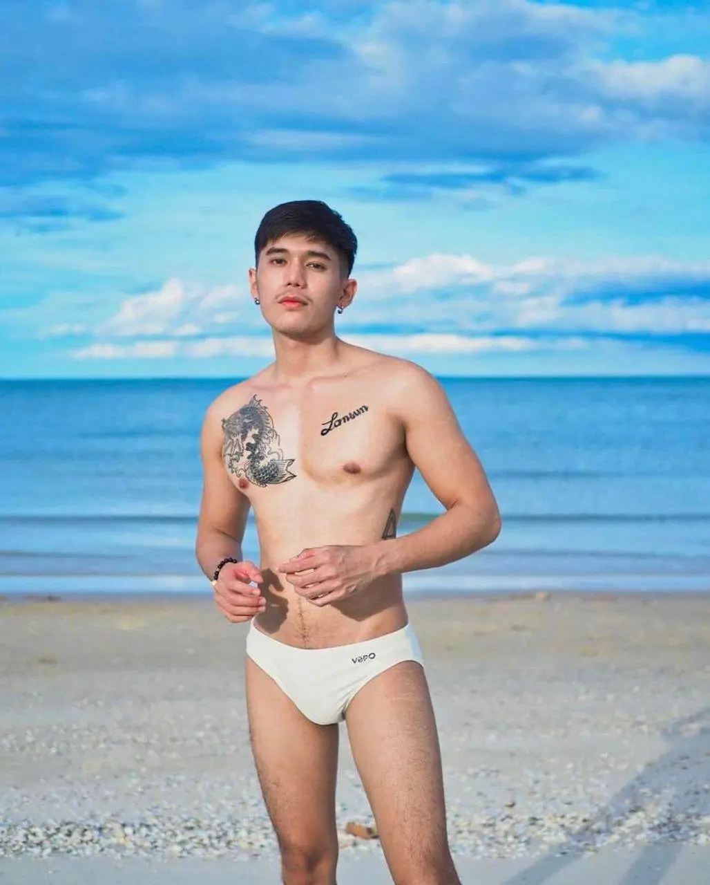 คลั่งเรือนกายชายหนุ่ม28