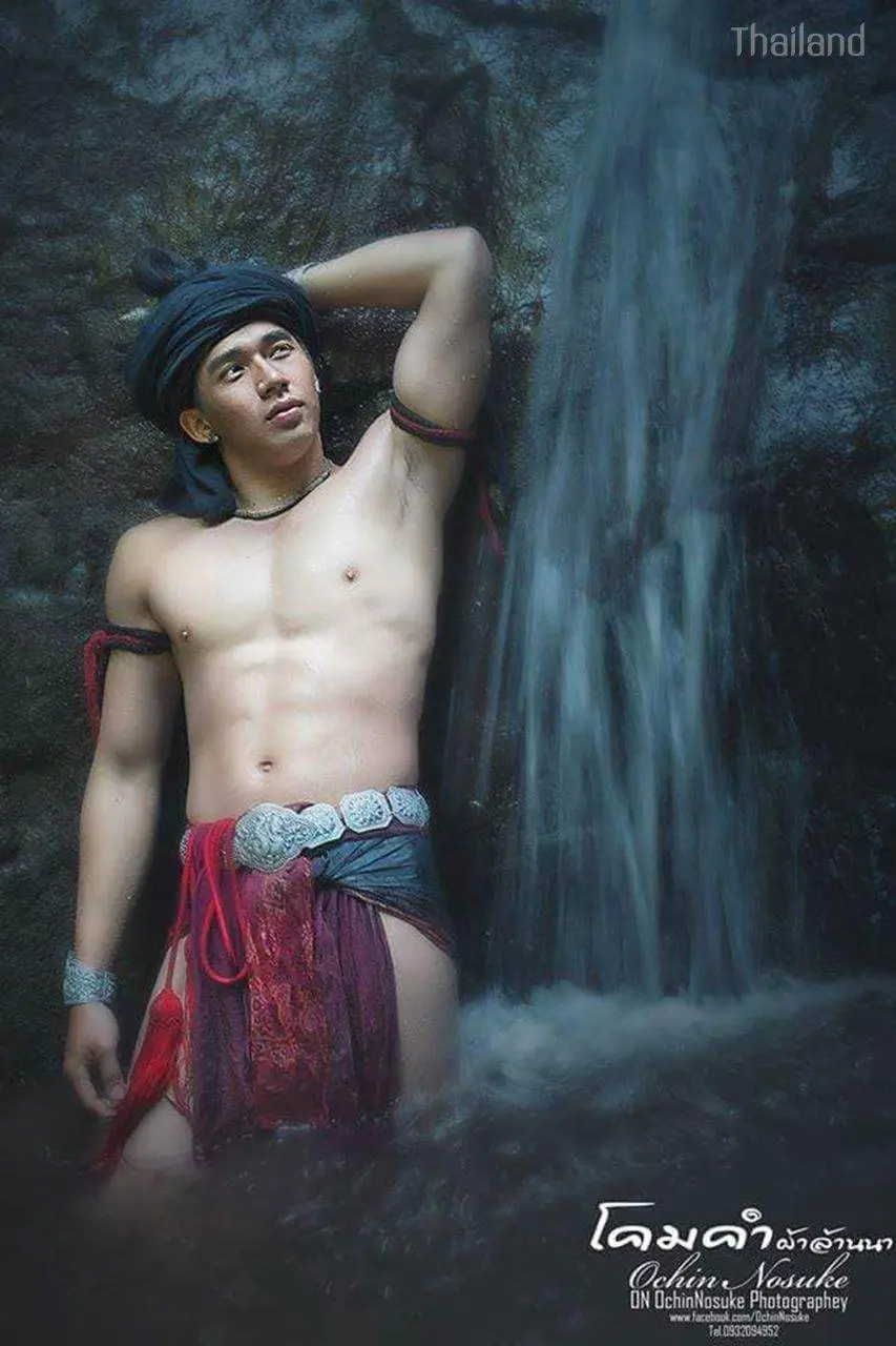 Lanna guy in traditional costume | THAILAND 🇹🇭