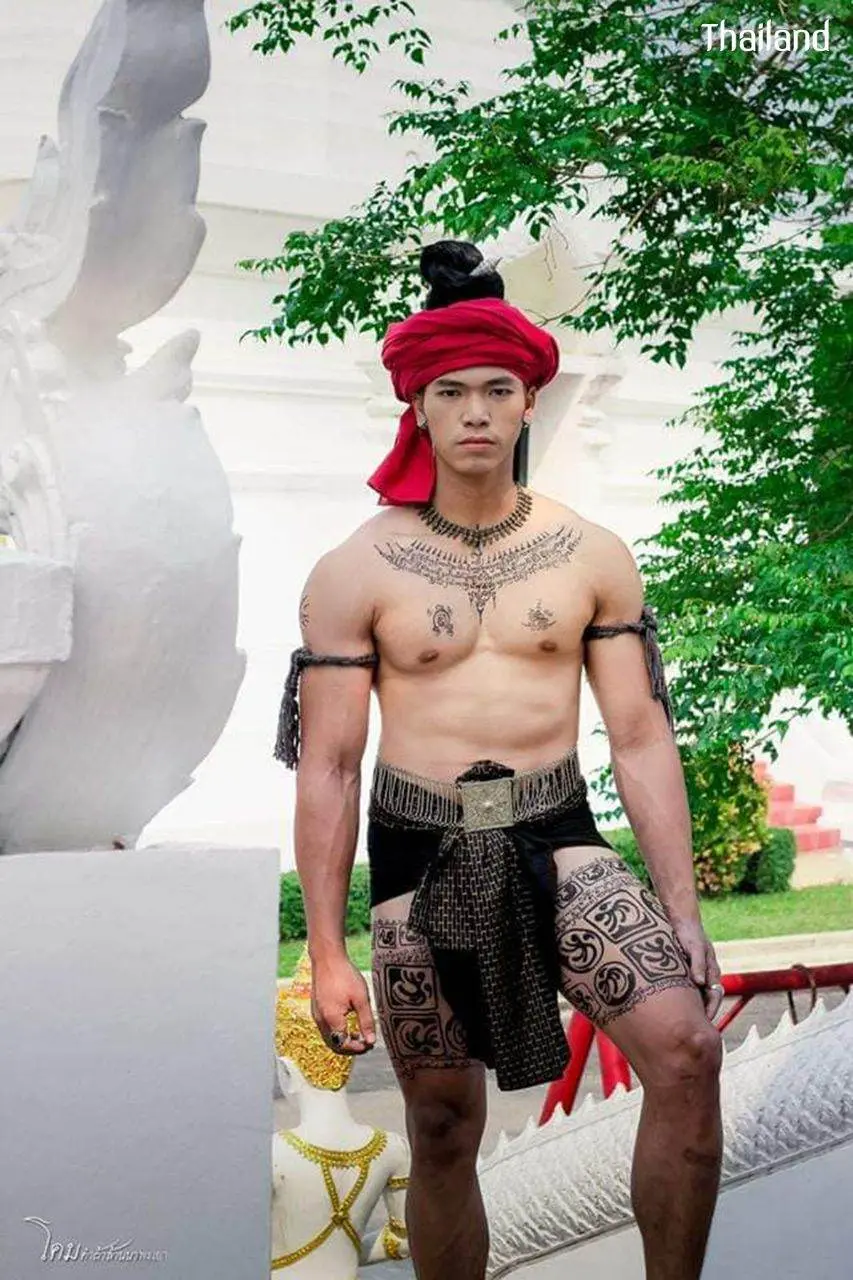 Lanna guy in traditional costume | THAILAND 🇹🇭