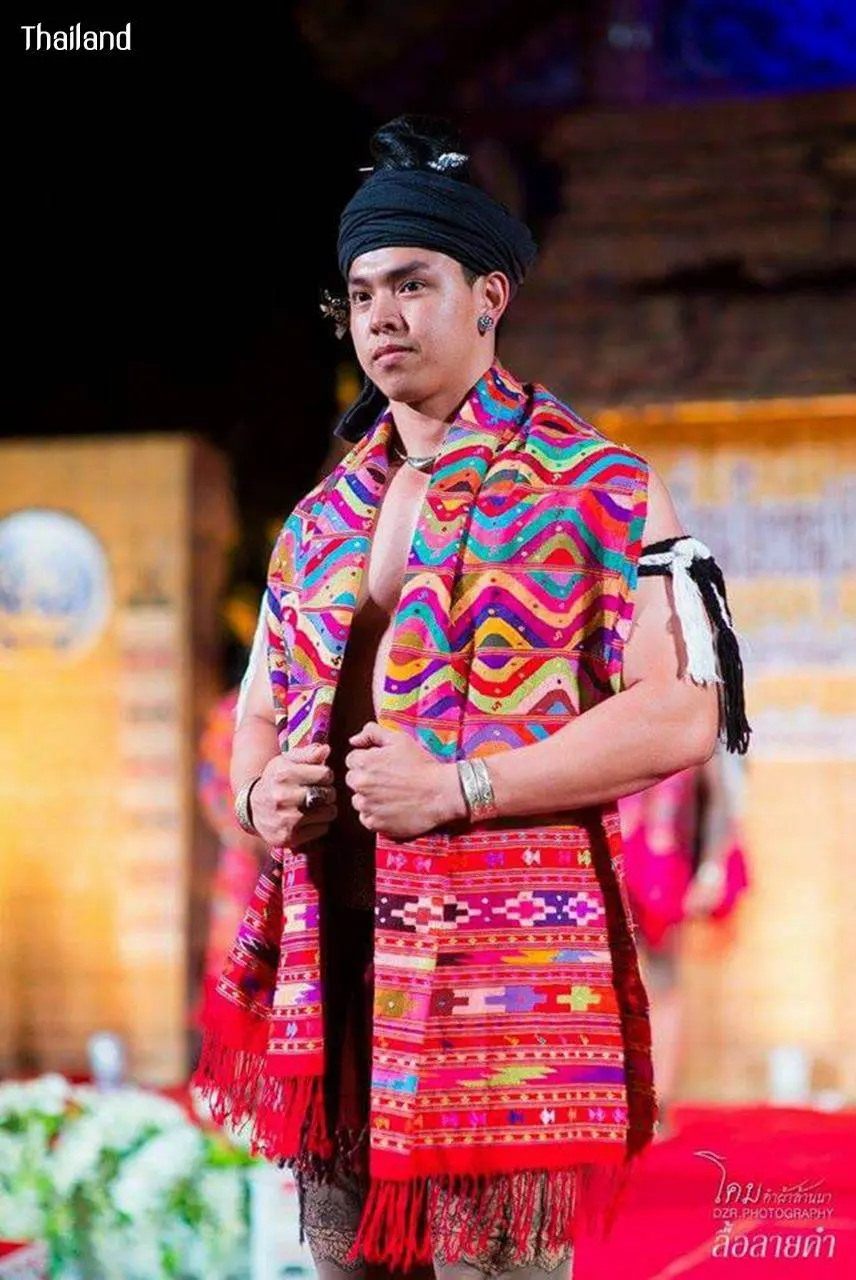 Lanna guy in traditional costume | THAILAND 🇹🇭