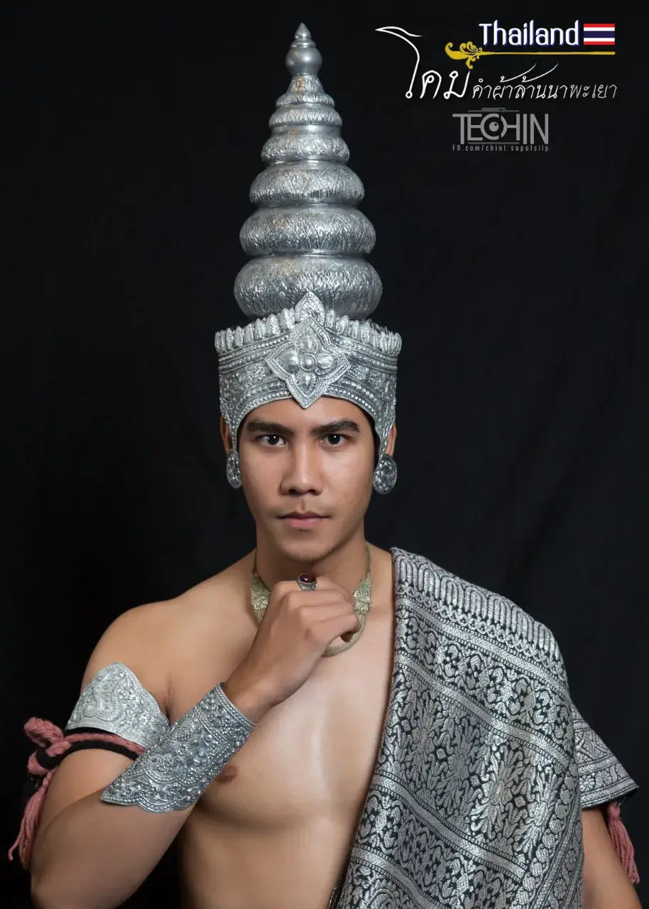 Lanna guy in traditional costume | THAILAND 🇹🇭