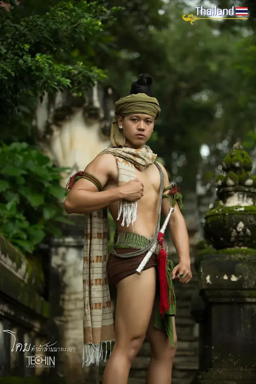 Lanna guy in traditional costume | THAILAND 🇹🇭