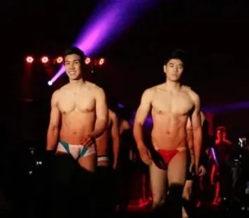 เอนเครดิต