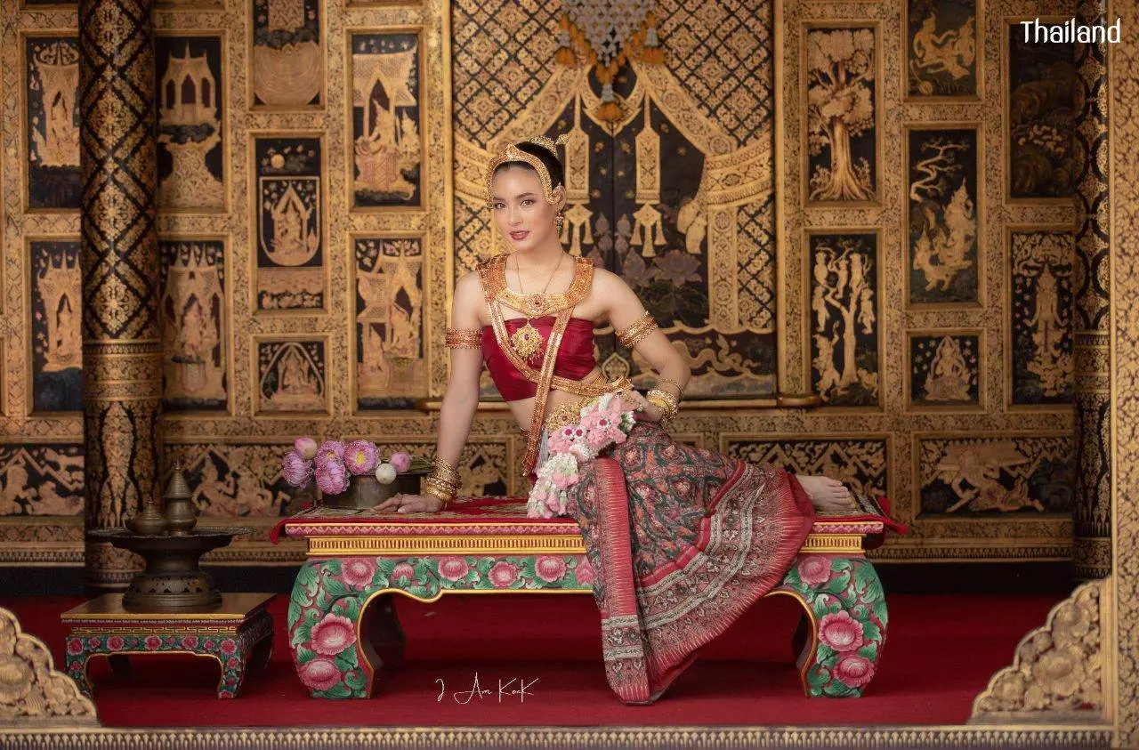 Thai royal dress in Ayutthaya kingdom | THAILAND 🇹🇭