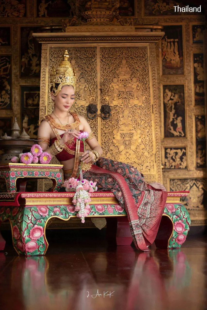 Thai royal dress in Ayutthaya kingdom | THAILAND 🇹🇭