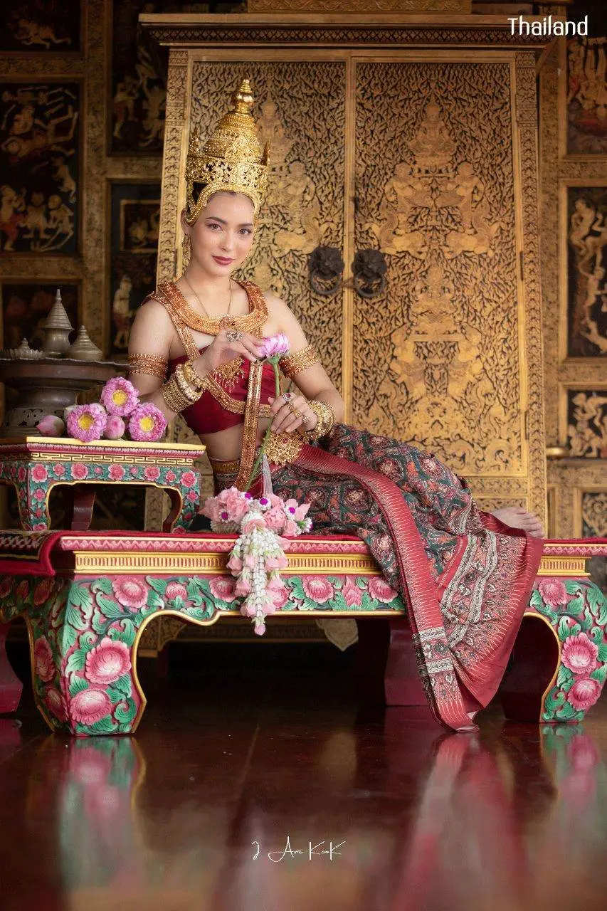 Thai royal dress in Ayutthaya kingdom | THAILAND 🇹🇭
