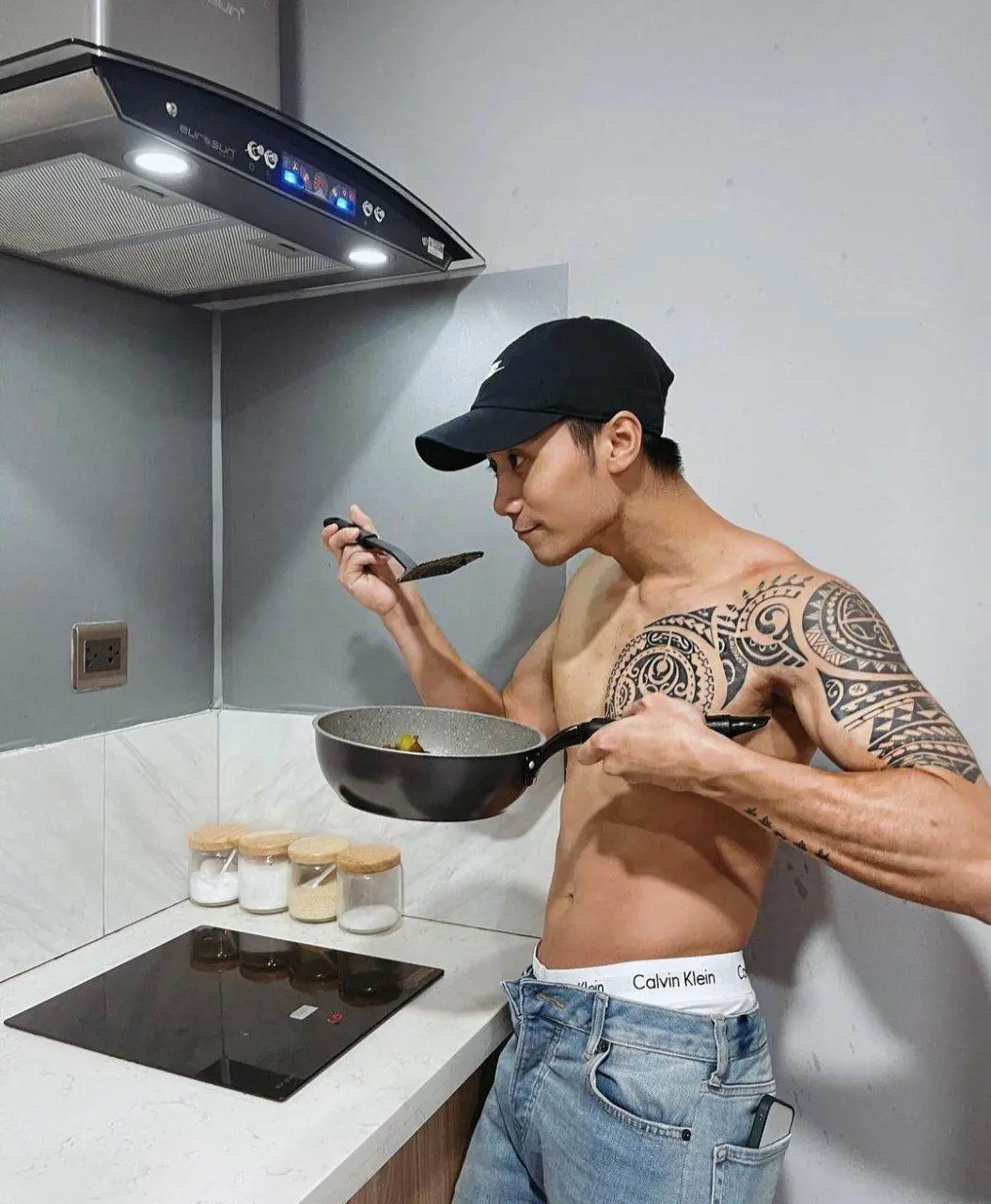 ผู้ชายเข้าครัว