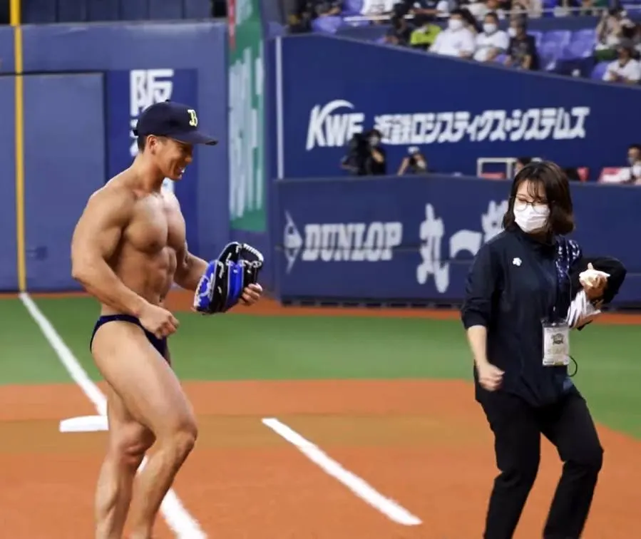 นักกีฬา Baseball โชว์