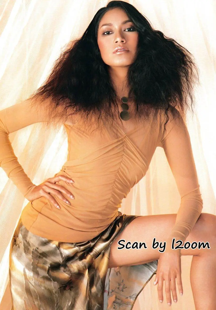 (วันวาน) เบนซ์ พรชิตา @ PROUD vol.1 issue 4 August 2003