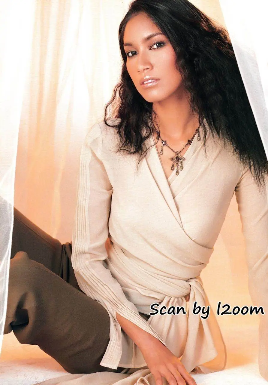 (วันวาน) เบนซ์ พรชิตา @ PROUD vol.1 issue 4 August 2003