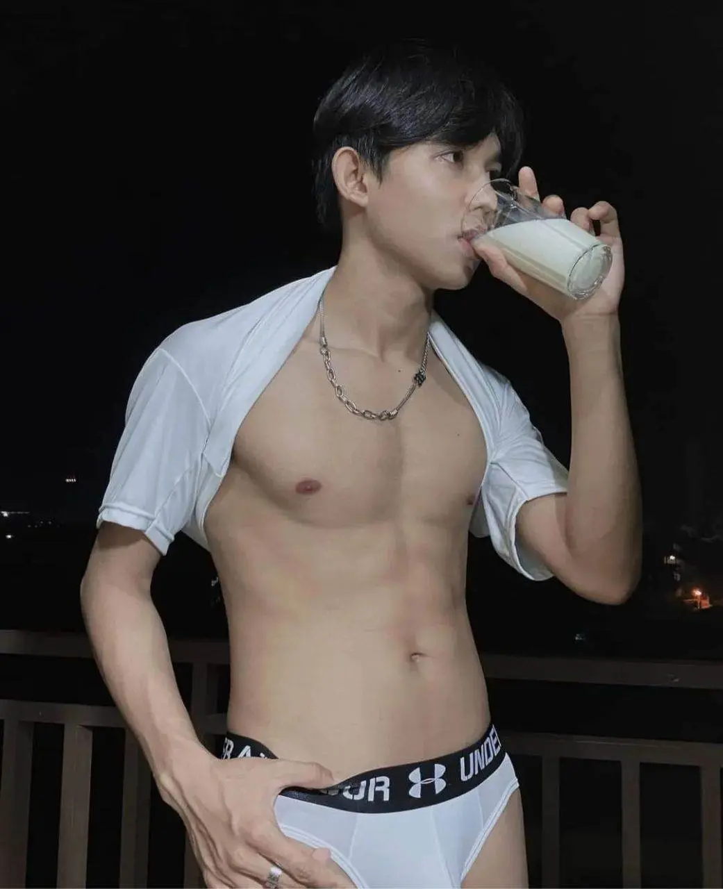 ผู้ชาย..หิวนม