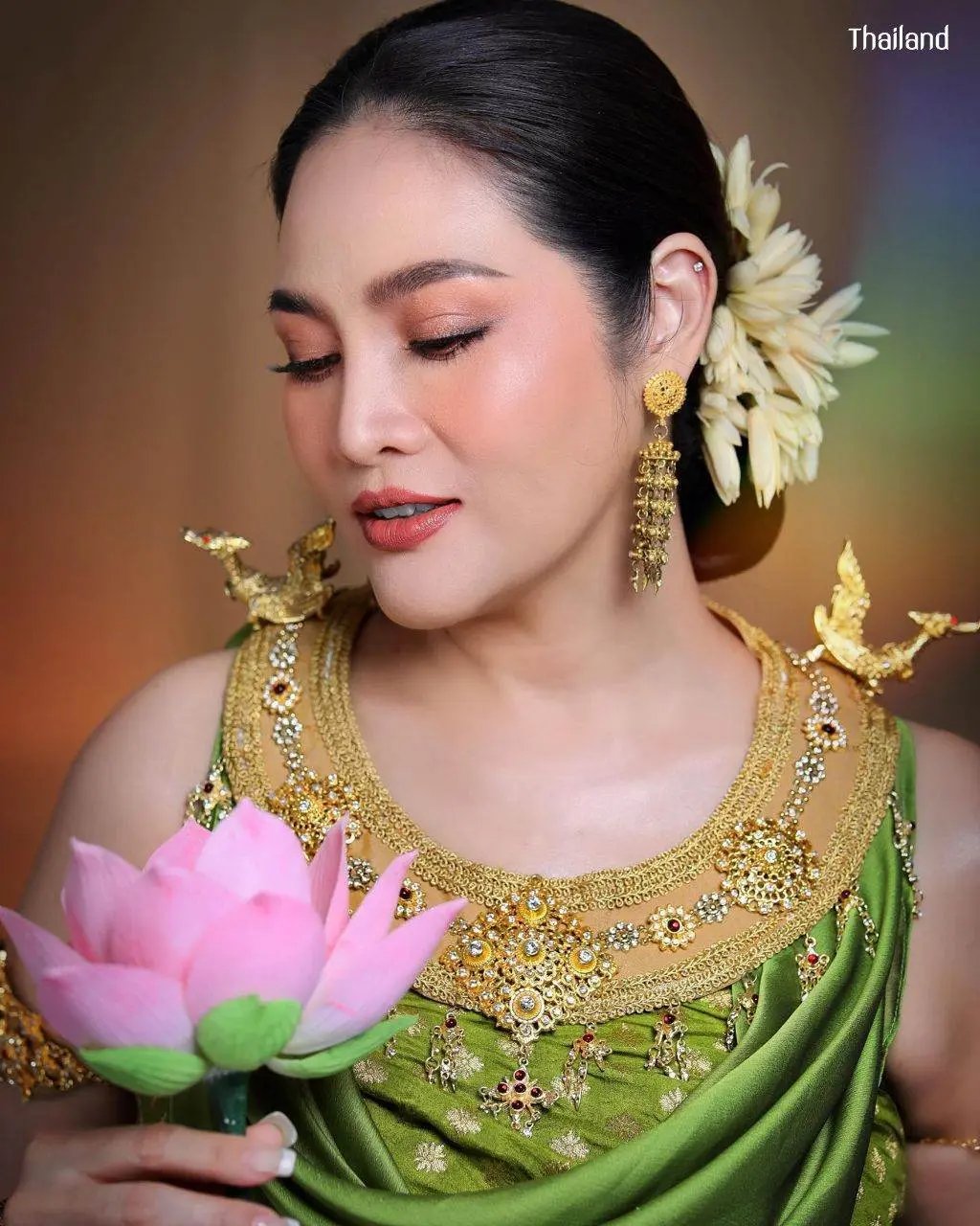 THAILAND 🇹🇭 | Nang Noppamas in Loy Krathong Festival