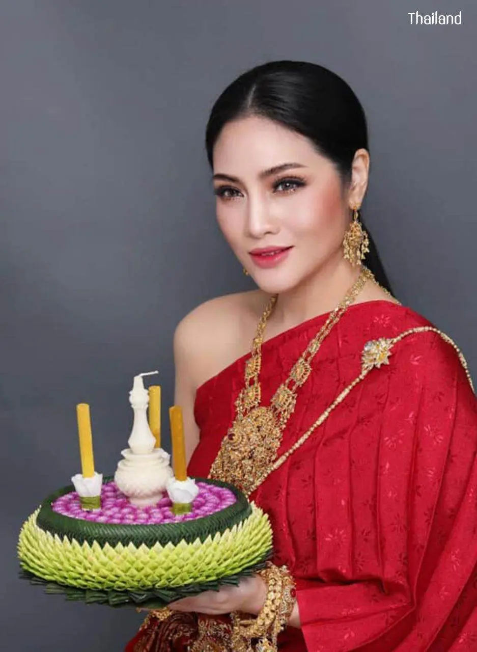 THAILAND 🇹🇭 | Nang Noppamas in Loy Krathong Festival