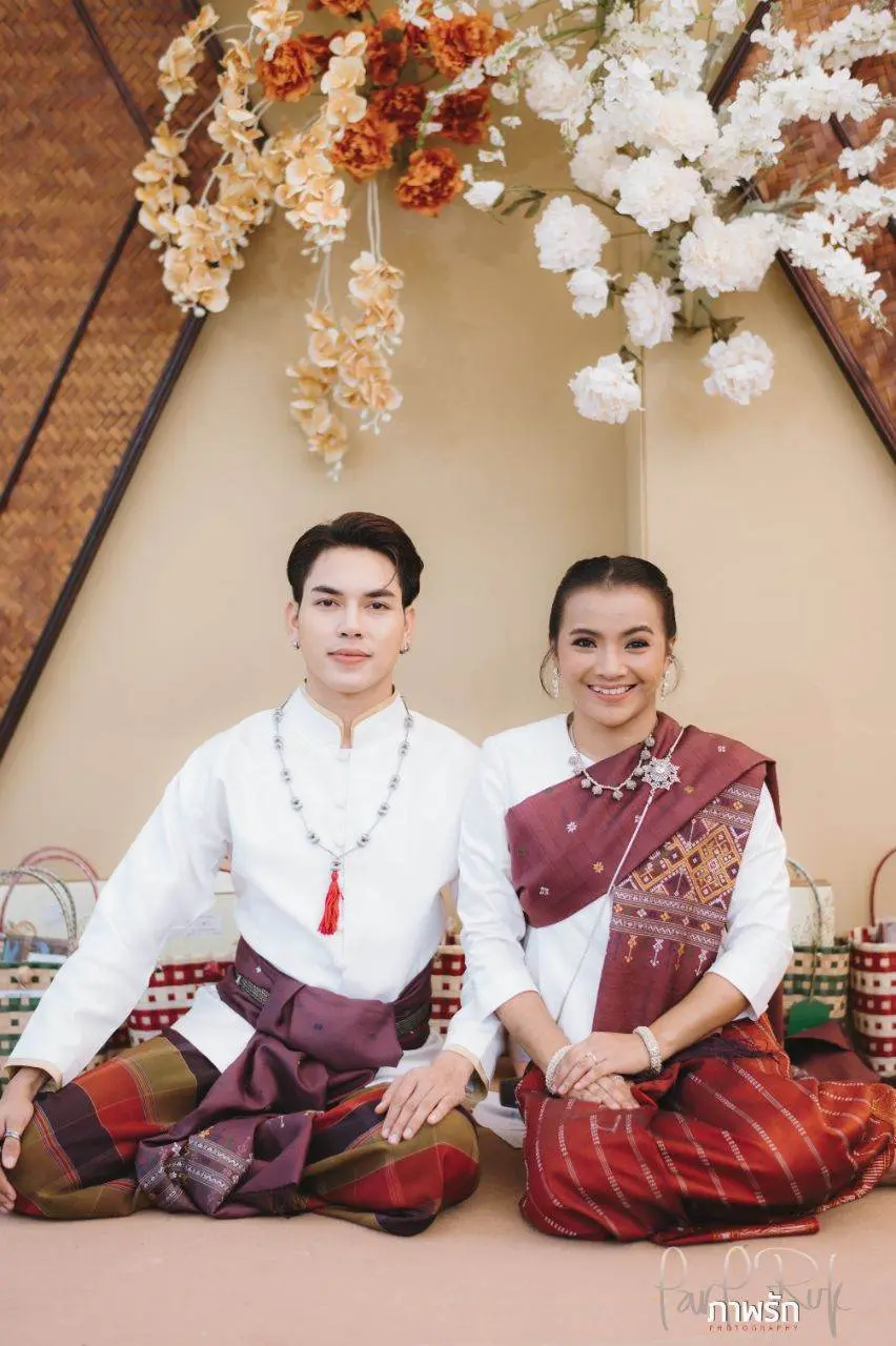 THAILAND 🇹🇭 | งานกินดอง (งานแต่งงานอีสาน)