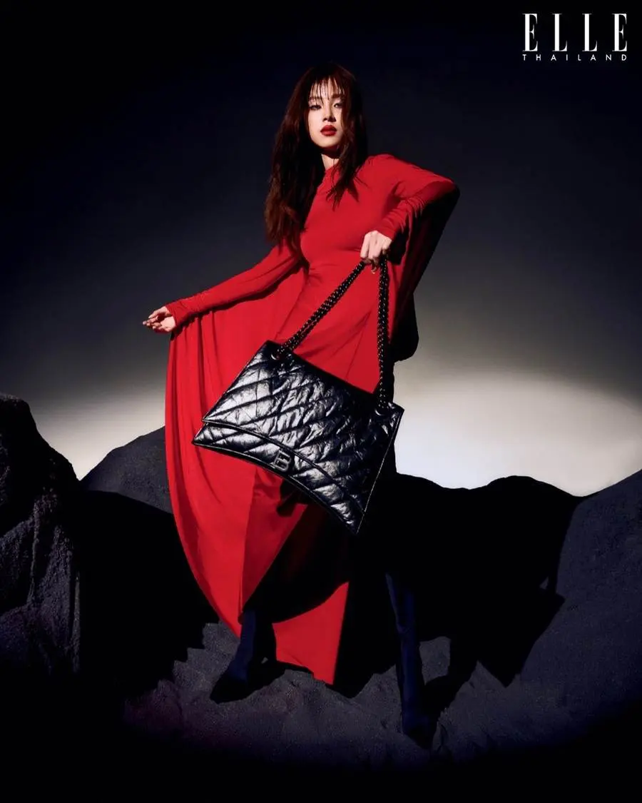 ใบเฟิร์น พิมพ์ชนก @ ELLE Thailand October 2022