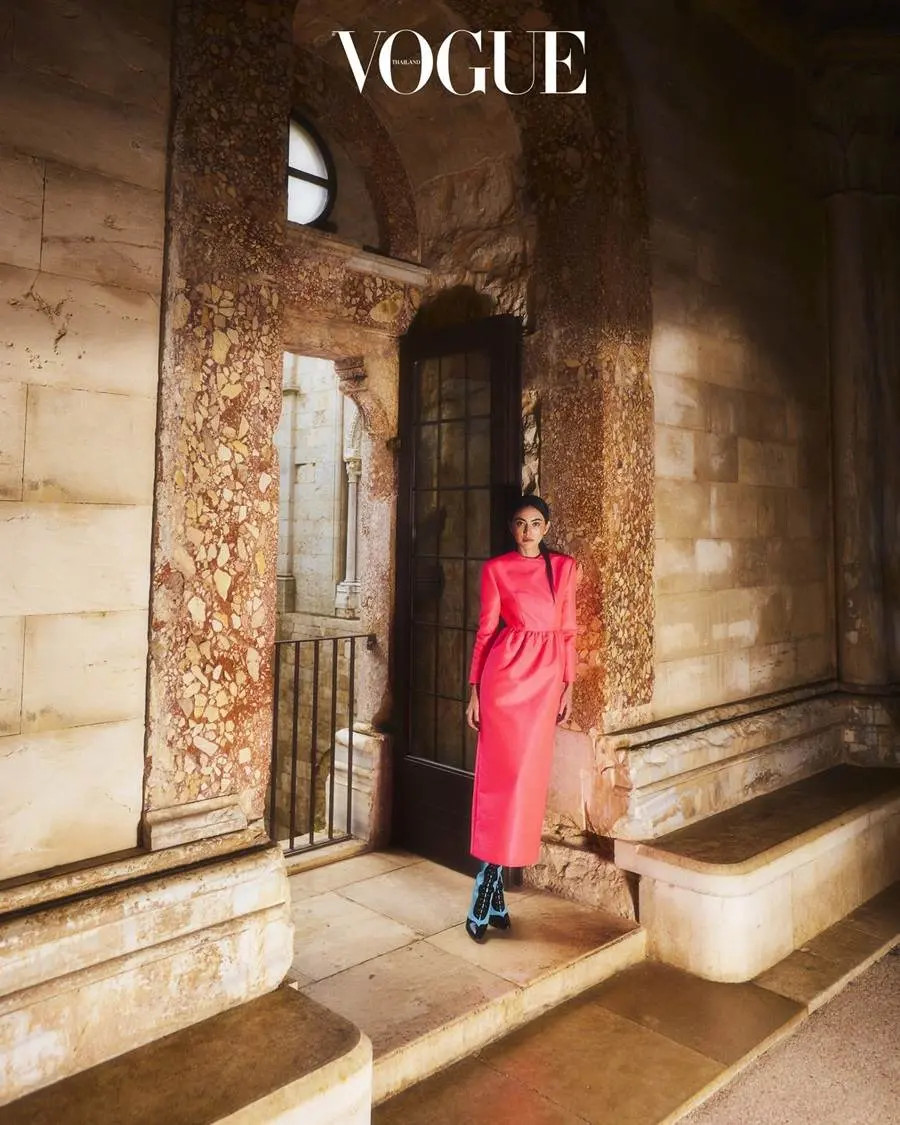 ใหม่-ดาวิกา @ VOGUE Thailand October 2022
