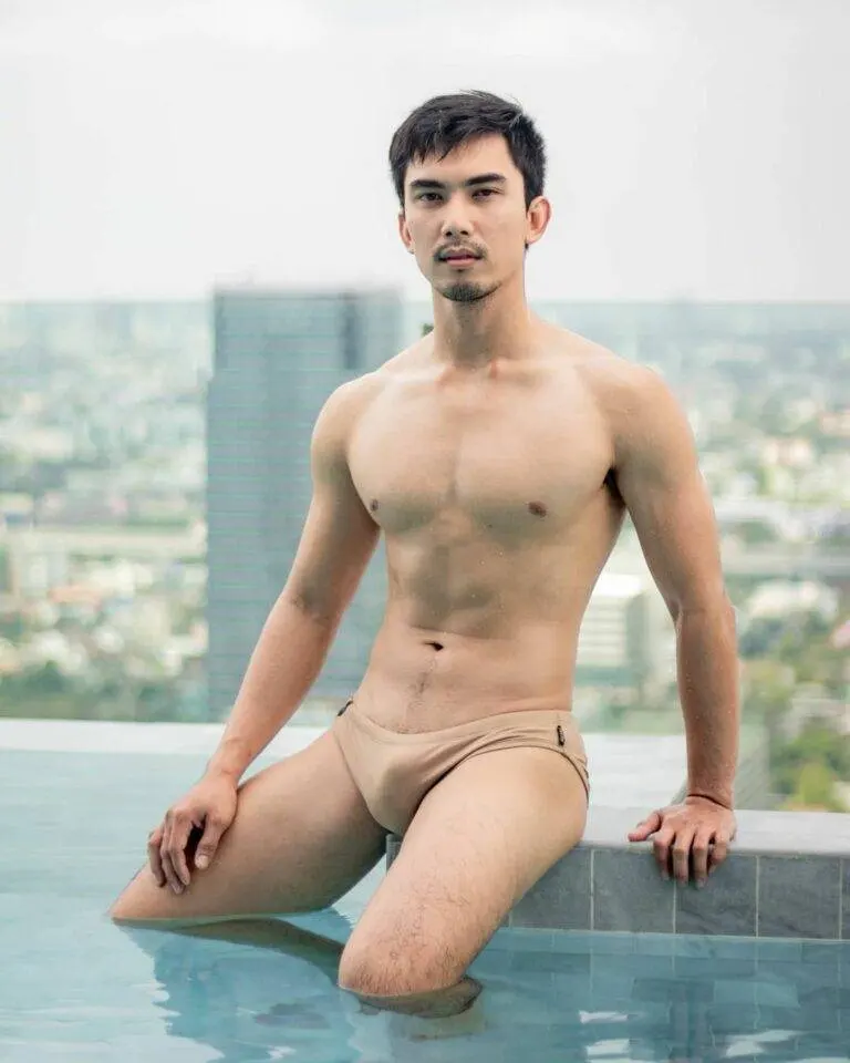 แซ่บ แสบ ซี๊ด