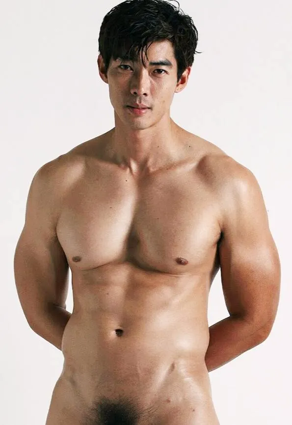 นอนแช่น้ำอยู่ในอ่างก็ยังทำให้เขาร้องครางได้..อิอิ